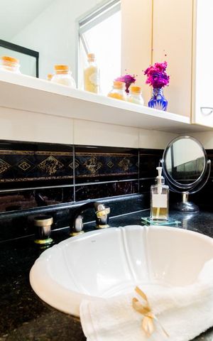 Apartamento à venda com 130m², 3 quartos e 2 vagasSuíte - Banheiro