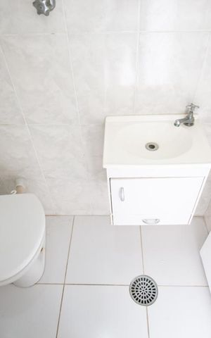 Apartamento à venda com 86m², 2 quartos e 1 vaga Apartamento à venda com 86m², 2 quartos e 1 vagaBanheiro de Serviço