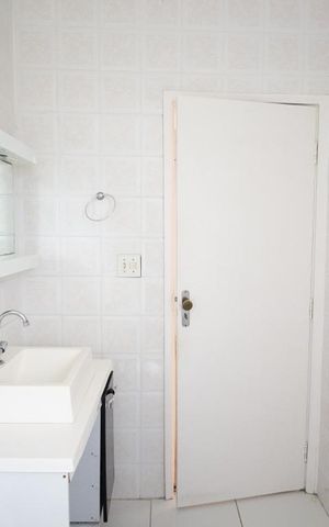 Apartamento à venda com 86m², 2 quartos e 1 vaga Apartamento à venda com 86m², 2 quartos e 1 vagaBanheiro