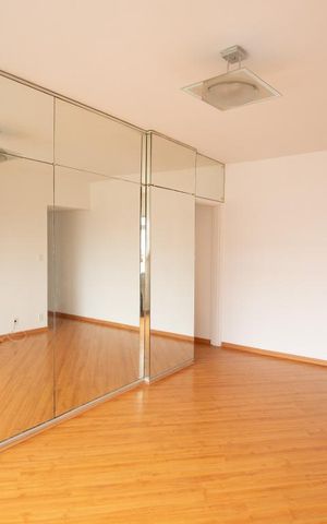 Apartamento à venda com 86m², 2 quartos e 1 vaga Apartamento à venda com 86m², 2 quartos e 1 vagaSala
