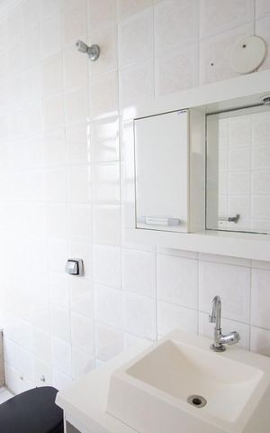 Apartamento à venda com 86m², 2 quartos e 1 vaga Apartamento à venda com 86m², 2 quartos e 1 vagaBanheiro