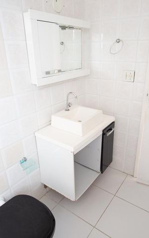 Apartamento à venda com 86m², 2 quartos e 1 vaga Apartamento à venda com 86m², 2 quartos e 1 vagaBanheiro