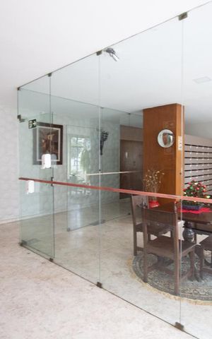 Apartamento à venda com 86m², 2 quartos e 1 vaga Apartamento à venda com 86m², 2 quartos e 1 vagaHall