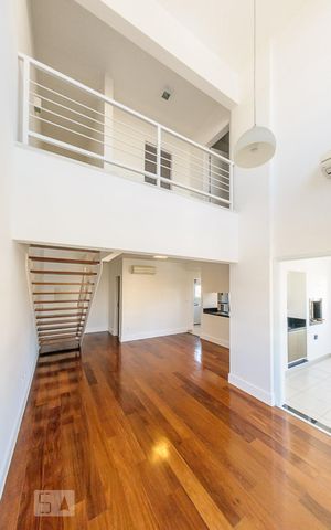 Apartamento à venda com 92m², 2 quartos e 2 vagas Apartamento à venda com 92m², 2 quartos e 2 vagasSala
