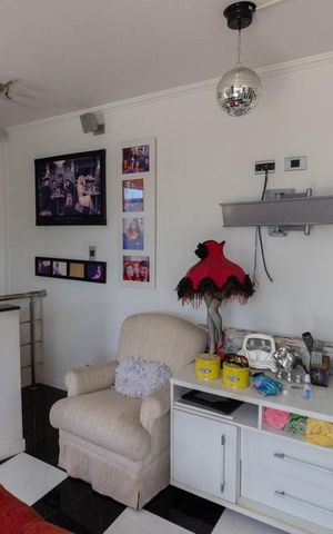 Apartamento à venda com 176m², 3 quartos e 2 vagas Apartamento à venda com 176m², 3 quartos e 2 vagasSala