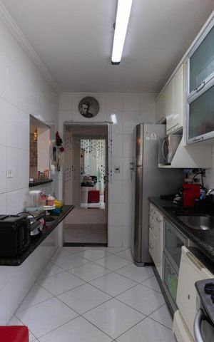 Apartamento à venda com 176m², 3 quartos e 2 vagas Apartamento à venda com 176m², 3 quartos e 2 vagasCozinha
