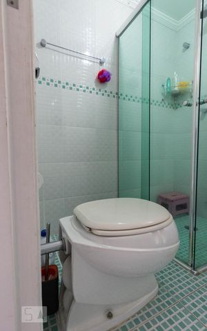Apartamento à venda com 176m², 3 quartos e 2 vagas Apartamento à venda com 176m², 3 quartos e 2 vagasBanheiro