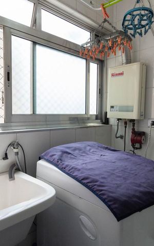 Apartamento à venda com 176m², 3 quartos e 2 vagas Apartamento à venda com 176m², 3 quartos e 2 vagasÁrea de Serviço