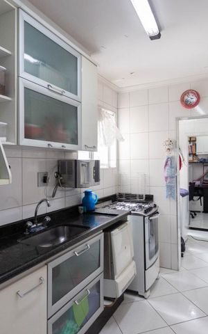 Apartamento à venda com 176m², 3 quartos e 2 vagas Apartamento à venda com 176m², 3 quartos e 2 vagasCozinha