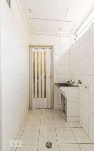 Apartamento para alugar com 70m², 2 quartos e sem vaga Apartamento para alugar com 70m², 2 quartos e sem vagaÁrea de Serviço