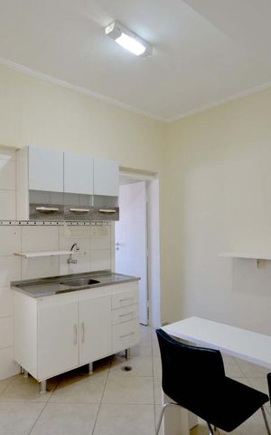 Studio para alugar com 30m², 1 quarto e sem vaga Studio para alugar com 30m², 1 quarto e sem vagaSala/Cozinha
