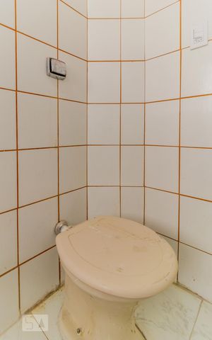 Apartamento à venda com 48m², 2 quartos e sem vagaBanheiro - Sanitário