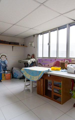 Casa à venda com 200m², 6 quartos e 4 vagas Casa à venda com 200m², 6 quartos e 4 vagasCasa Principal - Quarto 2