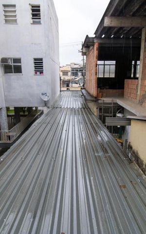 Casa à venda com 200m², 6 quartos e 4 vagas Casa à venda com 200m², 6 quartos e 4 vagasCasa Principal - Vista da Suíte 2