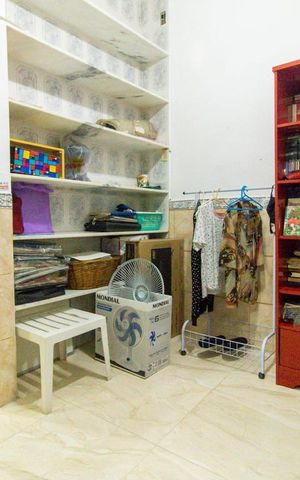 Casa à venda com 200m², 6 quartos e 4 vagas Casa à venda com 200m², 6 quartos e 4 vagasQuitinete 1 - Quarto