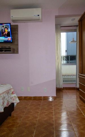 Casa à venda com 200m², 6 quartos e 4 vagas Casa à venda com 200m², 6 quartos e 4 vagasCasa Principal - Suíte 1
