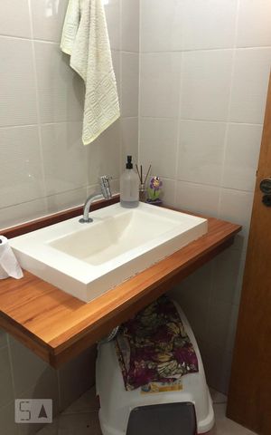 Casa à venda com 150m², 3 quartos e 2 vagasBanheiro Social