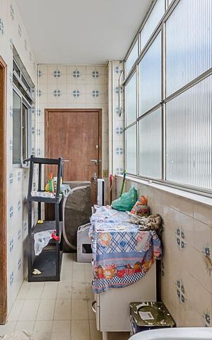 Apartamento à venda com 90m², 3 quartos e 1 vagaÁrea de Serviço