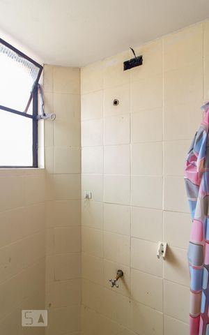 Apartamento para alugar com 57m², 2 quartos e sem vaga Apartamento para alugar com 57m², 2 quartos e sem vagaBanheiro
