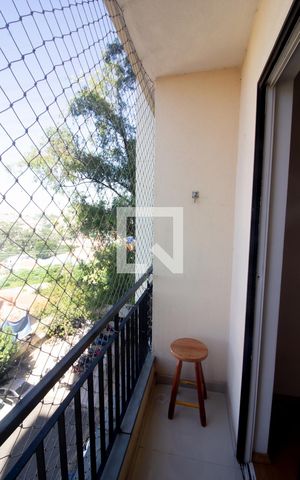 Apartamento à venda com 49m², 2 quartos e 1 vaga Apartamento à venda com 49m², 2 quartos e 1 vagaSacada