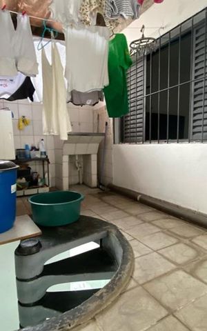 Casa à venda com 150m², 3 quartos e 2 vagas Casa à venda com 150m², 3 quartos e 2 vagasLavanderia
