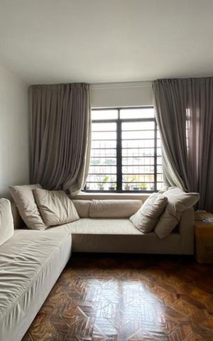 Casa à venda com 150m², 3 quartos e 2 vagas Casa à venda com 150m², 3 quartos e 2 vagasSala