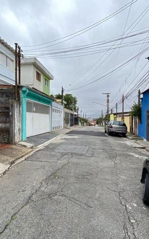 Casa à venda com 150m², 3 quartos e 2 vagas Casa à venda com 150m², 3 quartos e 2 vagasVista da Rua