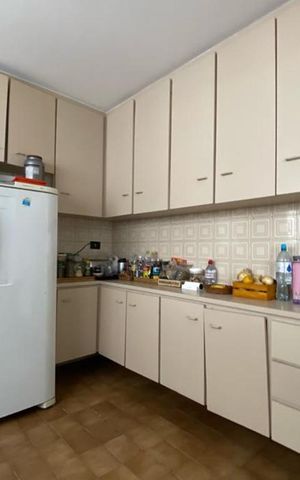 Casa à venda com 150m², 3 quartos e 2 vagas Casa à venda com 150m², 3 quartos e 2 vagasCozinha - Armários