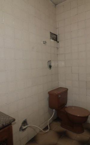Casa à venda com 150m², 3 quartos e 3 vagasBanheiro de Serviço