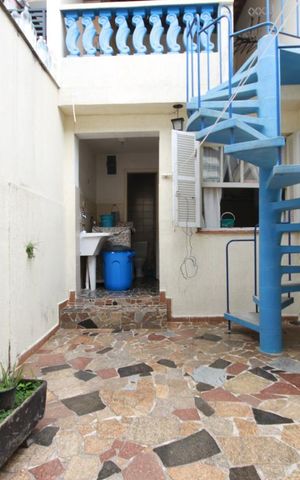 Casa à venda com 110m², 2 quartos e 2 vagasQuintal