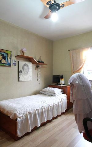 Casa à venda com 110m², 2 quartos e 2 vagasQuarto 2