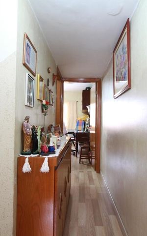 Casa à venda com 110m², 2 quartos e 2 vagasCorredor