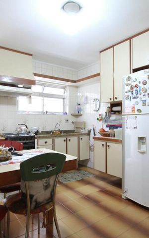 Casa à venda com 110m², 2 quartos e 2 vagasCozinha