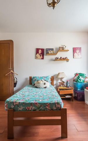 Casa à venda com 170m², 4 quartos e 5 vagas Casa à venda com 170m², 4 quartos e 5 vagasQuarto 1