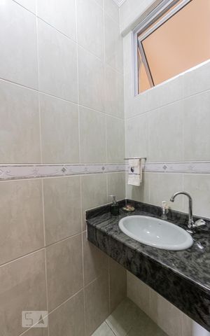 Casa para alugar com 400m², 4 quartos e 4 vagas Casa para alugar com 400m², 4 quartos e 4 vagasLavabo