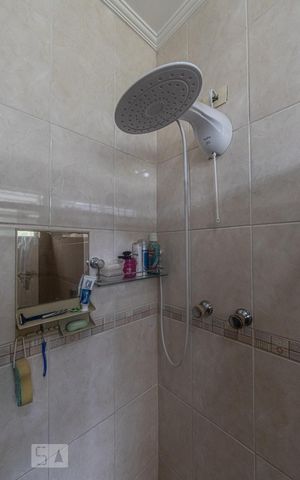 Casa para alugar com 400m², 4 quartos e 4 vagas Casa para alugar com 400m², 4 quartos e 4 vagasBanheiro Suite 1