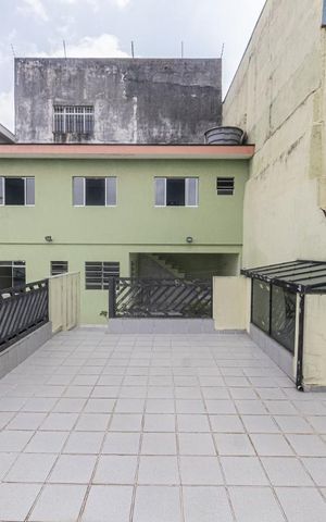 Casa para alugar com 400m², 4 quartos e 4 vagas Casa para alugar com 400m², 4 quartos e 4 vagasÁrea Externa