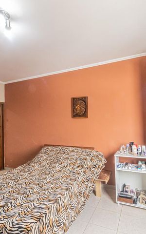 Casa para alugar com 400m², 4 quartos e 4 vagas Casa para alugar com 400m², 4 quartos e 4 vagasSuite 1