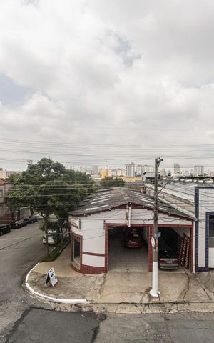 Casa para alugar com 400m², 4 quartos e 4 vagas Casa para alugar com 400m², 4 quartos e 4 vagasVista Área Externa