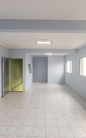 Casa para alugar com 400m², 4 quartos e 4 vagas Casa para alugar com 400m², 4 quartos e 4 vagasSuite extra