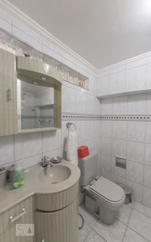 Casa para alugar com 400m², 4 quartos e 4 vagas Casa para alugar com 400m², 4 quartos e 4 vagasBanheiro Suite 2