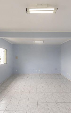 Casa para alugar com 400m², 4 quartos e 4 vagas Casa para alugar com 400m², 4 quartos e 4 vagasSuite extra