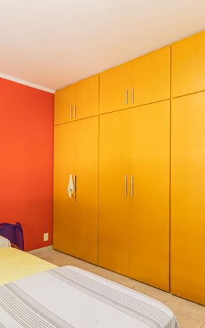 Casa à venda com 280m², 3 quartos e 6 vagas Casa à venda com 280m², 3 quartos e 6 vagasSuite