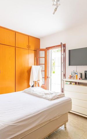 Casa à venda com 280m², 3 quartos e 6 vagas Casa à venda com 280m², 3 quartos e 6 vagasQuarto 2