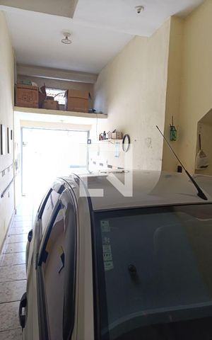 Casa à venda com 570m², 1 quarto e sem vaga Casa à venda com 570m², 1 quarto e sem vagaGaragem