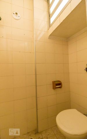 Apartamento para alugar com 80m², 3 quartos e sem vagaBanheiro de Serviço