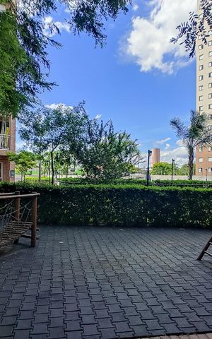 Apartamento para alugar com 70m², 2 quartos e 2 vagas Apartamento para alugar com 70m², 2 quartos e 2 vagasÁrea Comum - Playground