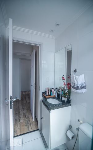 Apartamento à venda com 65m², 2 quartos e 1 vagaBanheiro da Suíte