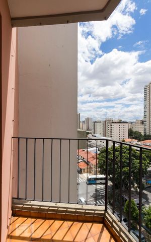 Apartamento à venda com 70m², 2 quartos e 1 vagavaranda