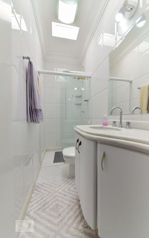 Casa à venda com 280m², 3 quartos e 3 vagasBanheiro da Suíte 1